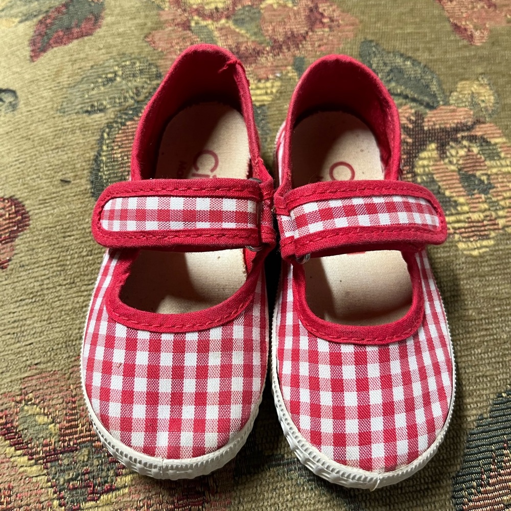 Cienta shoes